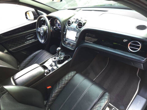 2020 Bentley Bentayga Hybrid