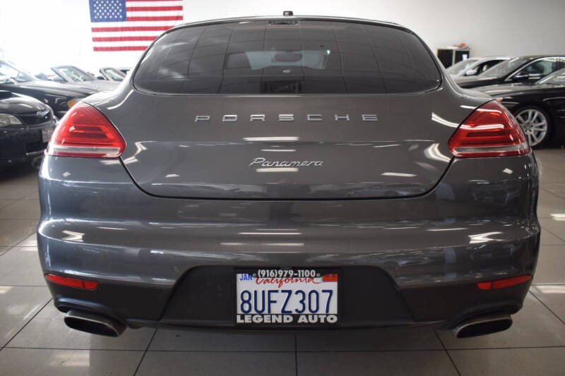 2016 Porsche Panamera Edition