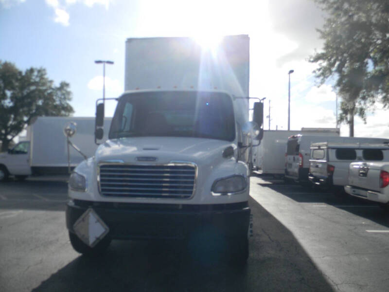 2019 Freightliner M2 106
