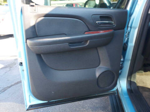 2011 Chevrolet Suburban LT