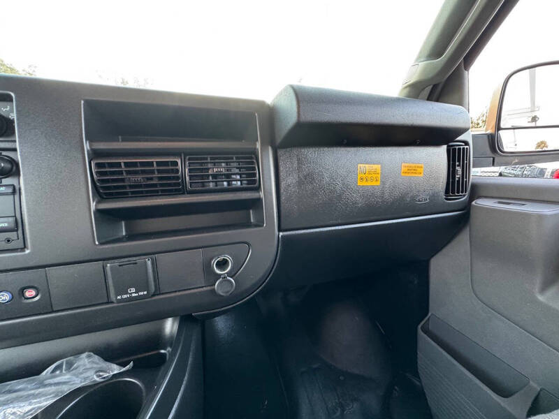 2020 Chevrolet Express 2500