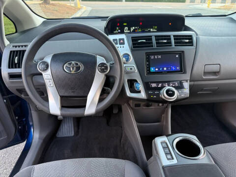 2013 Toyota Prius v Three