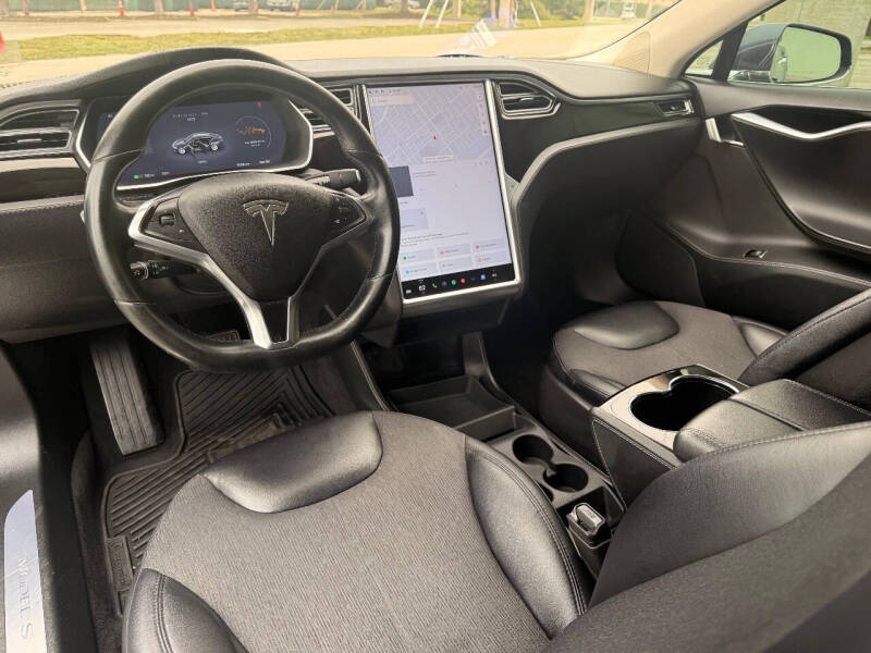 2015 Tesla Model S 85