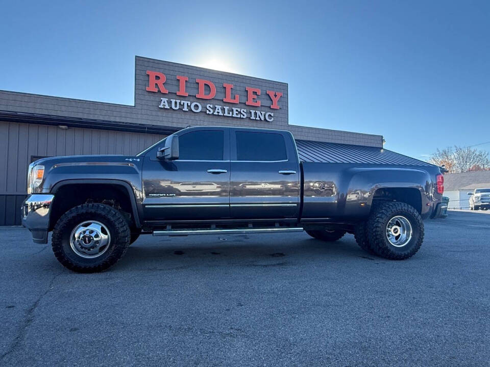 2015 GMC Sierra 3500 SLT's photo