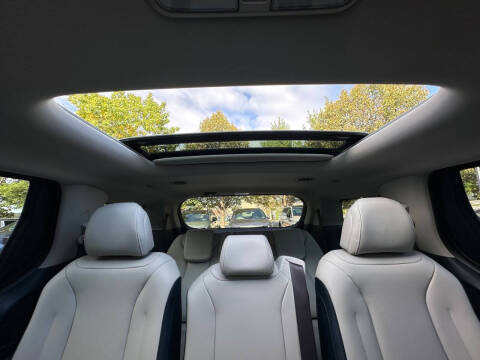 2026 Kia Carnival Hybrid SX