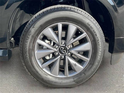 2025 Infiniti QX80 Pure