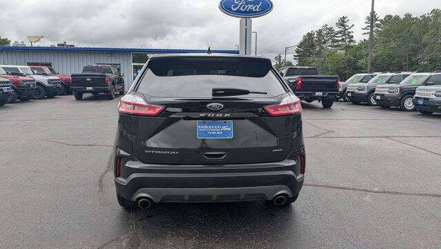 2023 Ford Edge Titanium