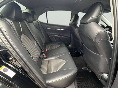 2018 Toyota Camry SE