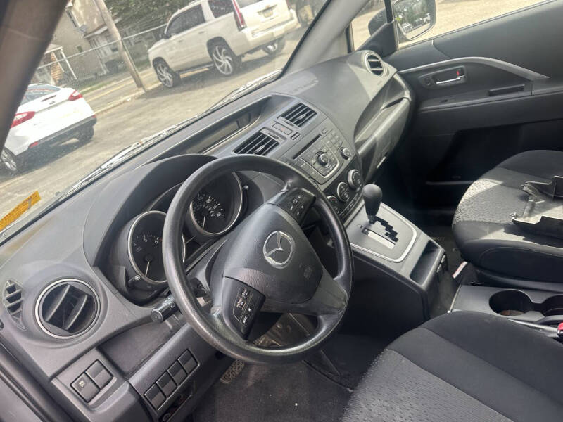 2012 Mazda MAZDA5 Sport