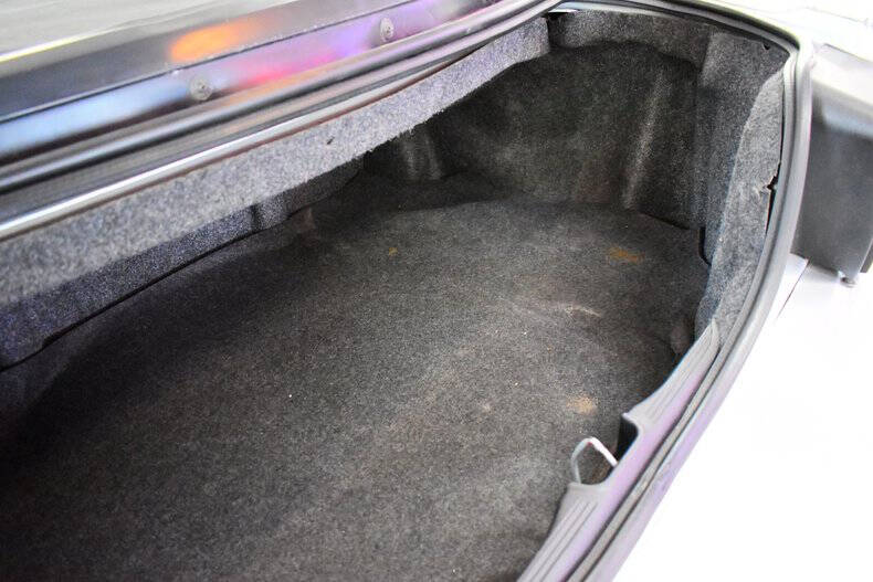 2004 Ford Mustang Deluxe