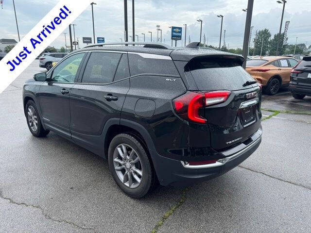 2024 GMC Terrain SLT