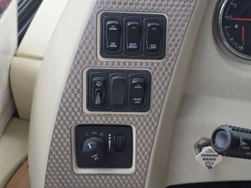 2013 Winnebago Journey