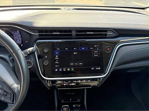 2023 Chevrolet Bolt EUV LT