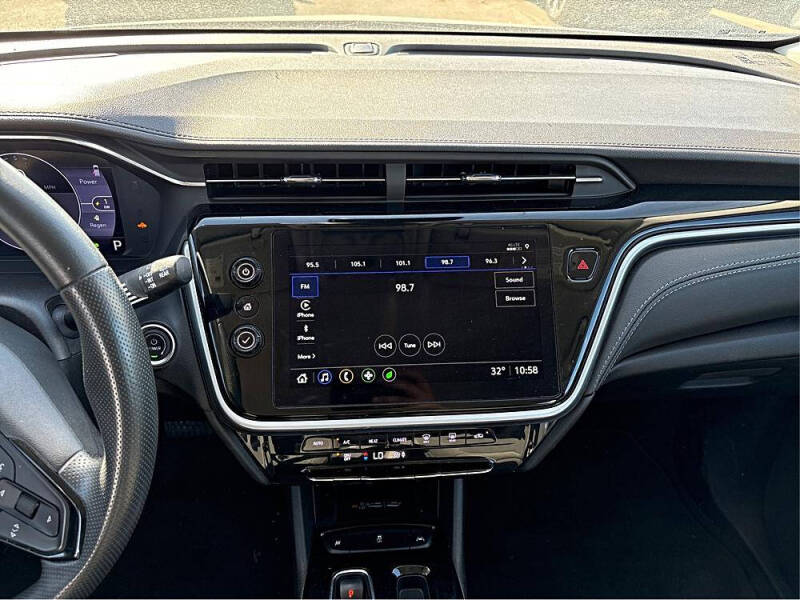 2023 Chevrolet Bolt EUV LT