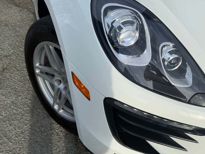 2017 Porsche Macan
