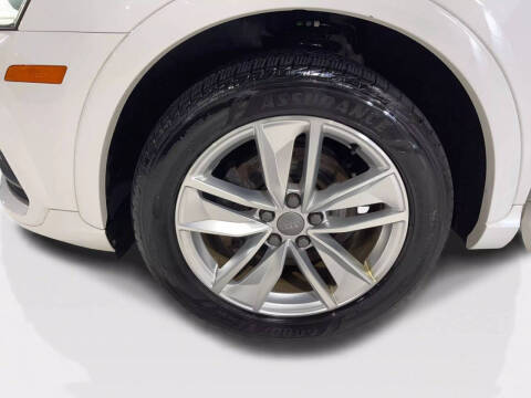 2017 Audi Q3 2.0T quattro Premium Plus