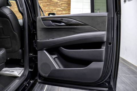 2018 Cadillac Escalade ESV Platinum