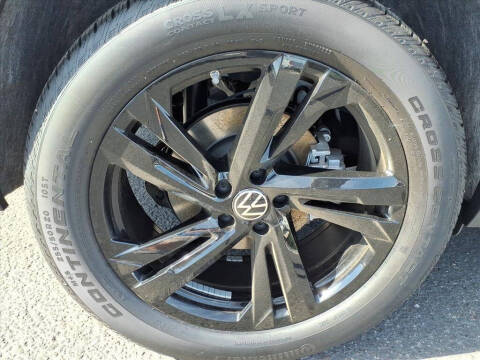 2026 Volkswagen Atlas Cross Sport SEL R-Line Black 4Motion