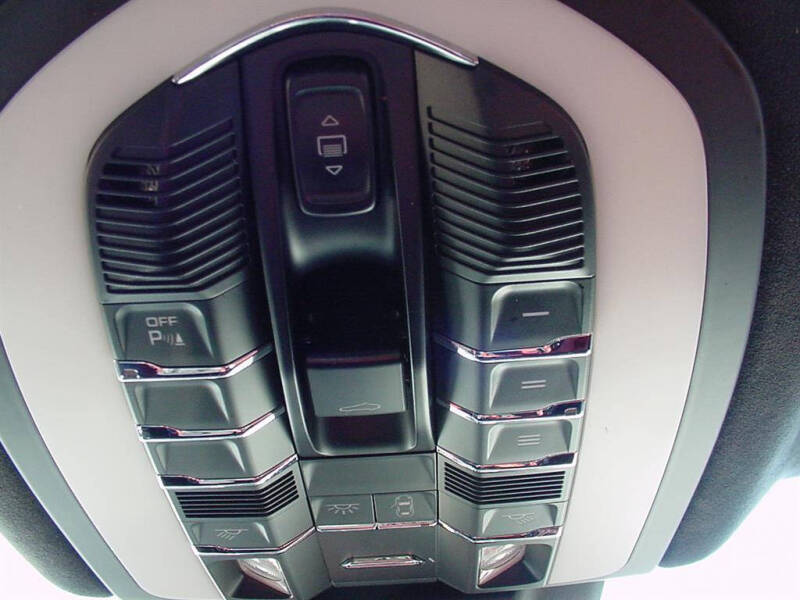 2016 Porsche Macan Turbo