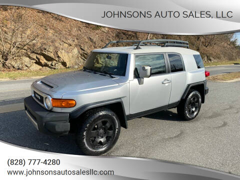 2007 Toyota FJ Cruiser for sale at Johnsons Auto Sales, LLC in Marshall NC
