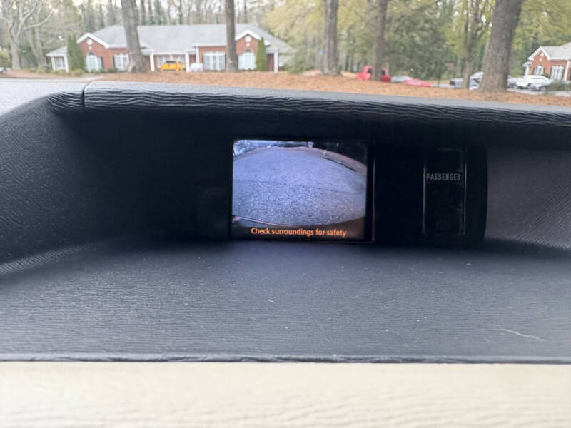 2014 Toyota Sienna XLE 7-Passenger Auto Access Seat