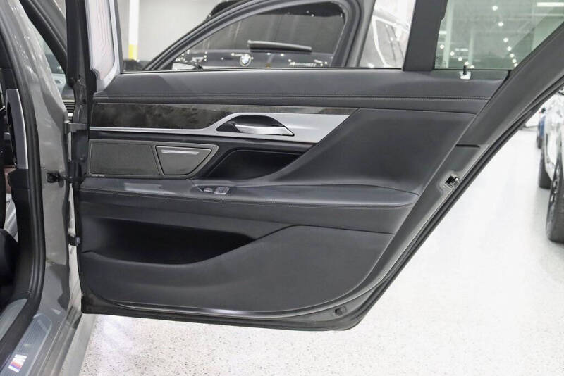 2022 BMW 7 Series 750i xDrive