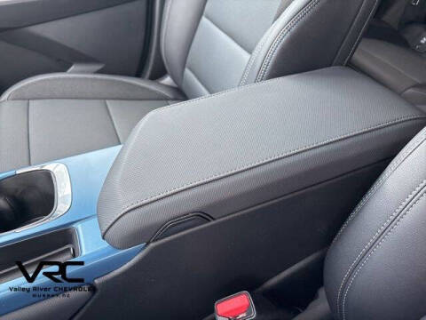 2026 Chevrolet Equinox EV LT 2