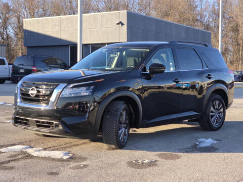 2022 Nissan Pathfinder SV