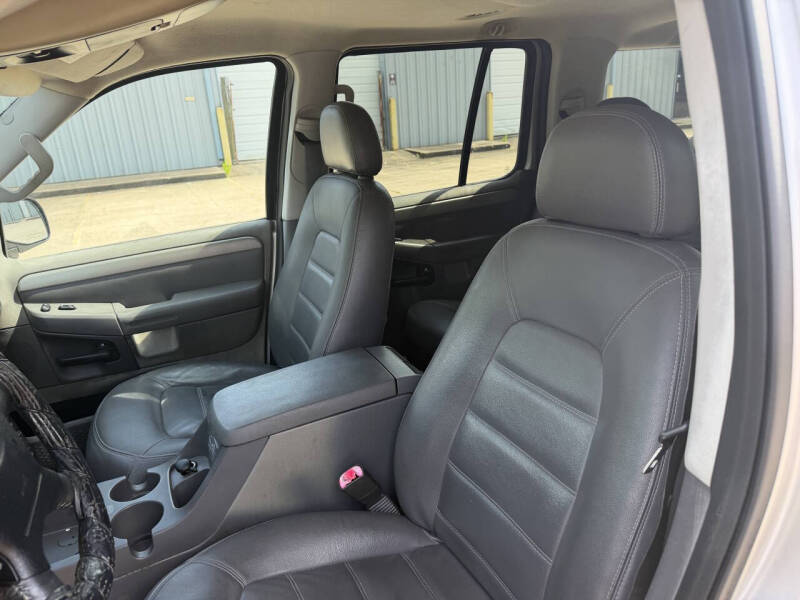 2003 Ford Explorer XLT