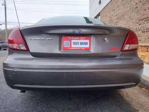 2005 Ford Taurus SE