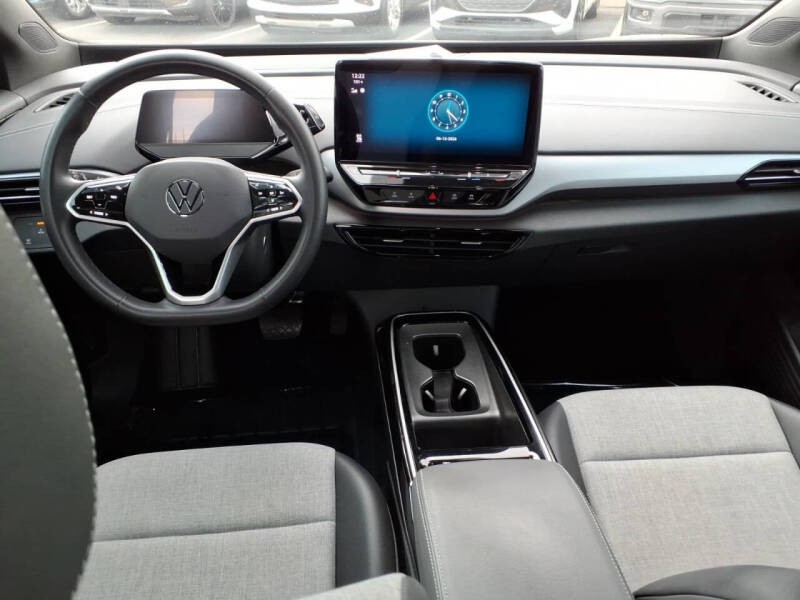 2023 Volkswagen ID.4 Pro