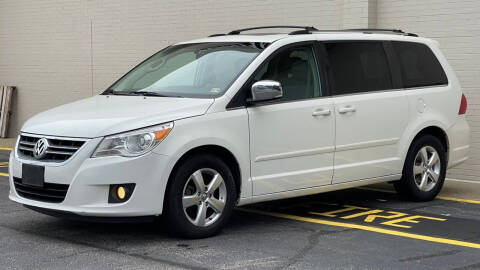 2009 Volkswagen Routan for sale at Carland Auto Sales INC. in Portsmouth VA