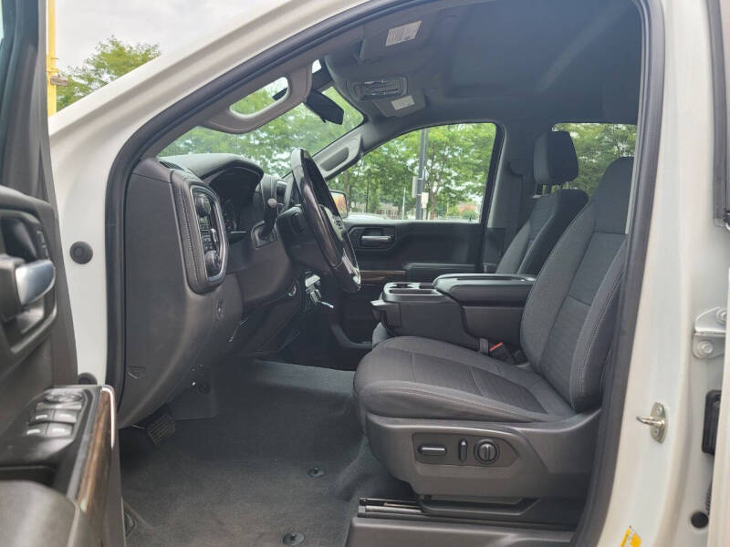 Image of 2020 Chevrolet Silverado 1500 RST