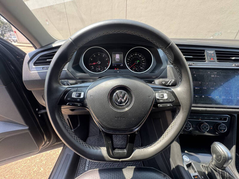2021 Volkswagen Tiguan SE R-Line Black