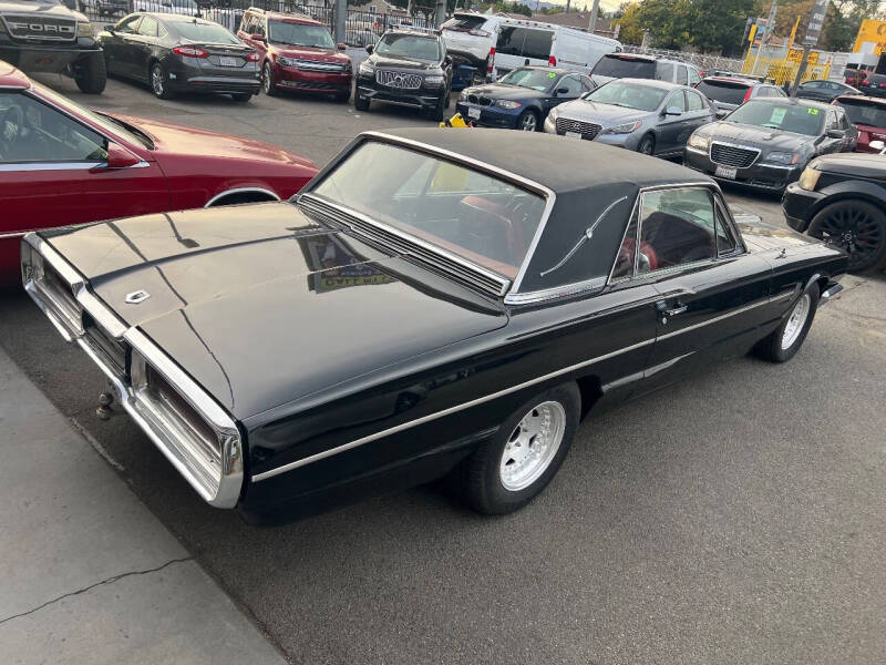 1965 Ford Thunderbird