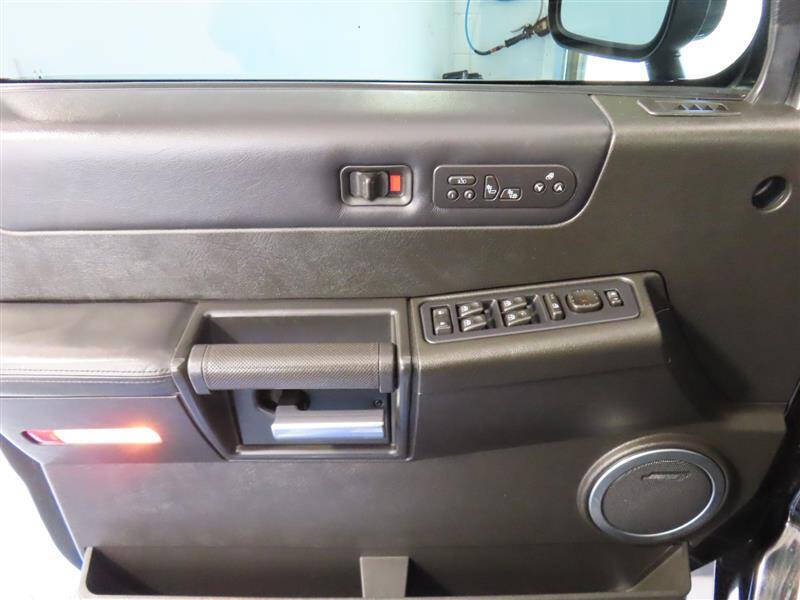 2005 HUMMER H2
