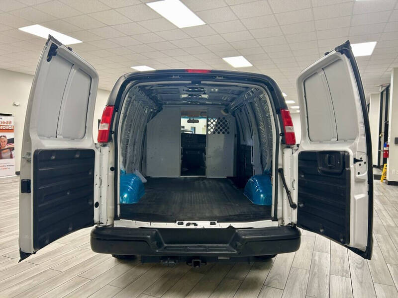 2020 Chevrolet Express 2500