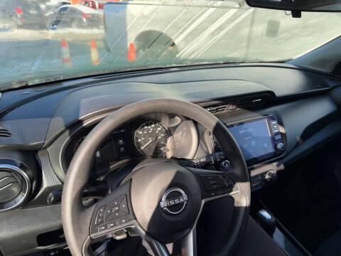 2022 Nissan Kicks SV