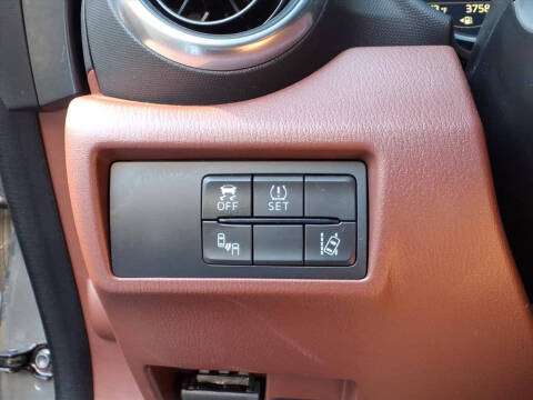 2017 Mazda MX-5 Miata RF Launch Edition SV