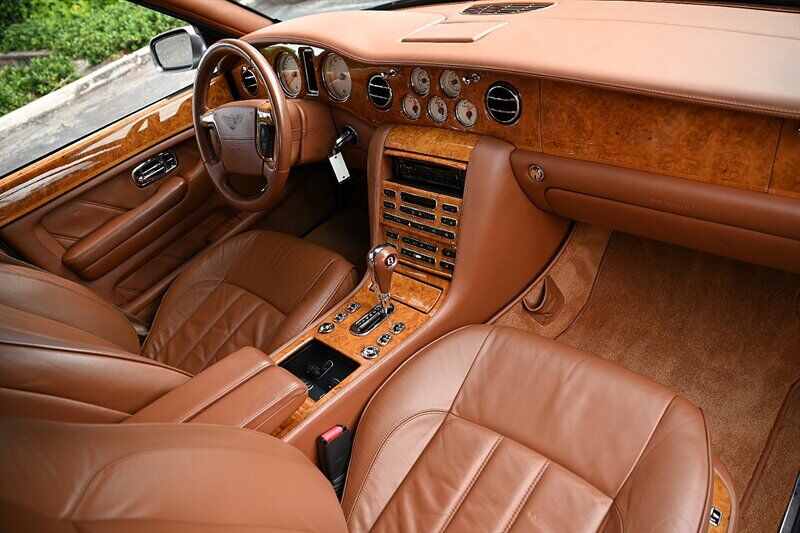 2006 Bentley Arnage 17