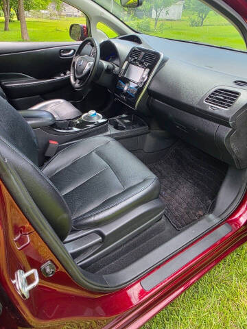 2016 Nissan LEAF SL