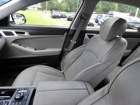 2017 Genesis G80