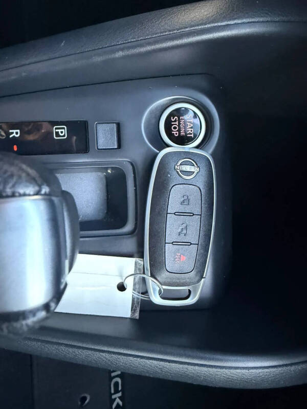 2025 Nissan Kicks Play S