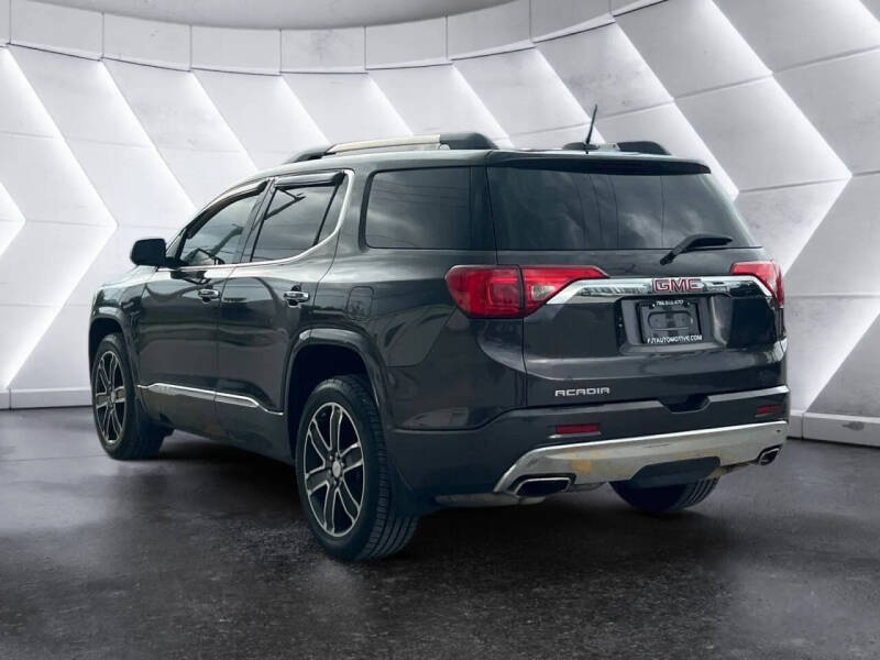 2017 GMC Acadia Denali