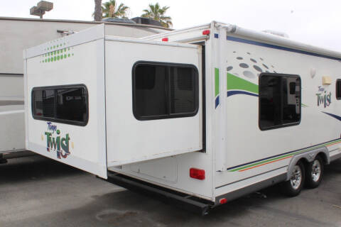 2009 Pacific Coachworks Tango Twist Series 25BHRS for sale at Rancho Santa Margarita RV in Rancho Santa Margarita CA