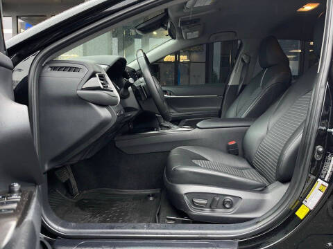 2024 Toyota Camry Hybrid SE