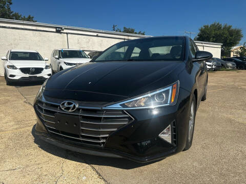 2020 Hyundai Elantra for sale at International Auto Sales in Garland TX