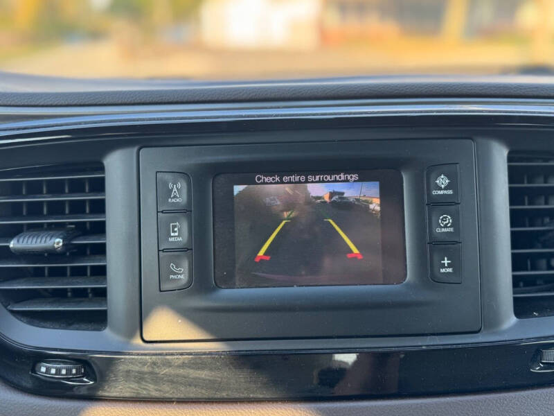 2017 Chrysler Pacifica Touring