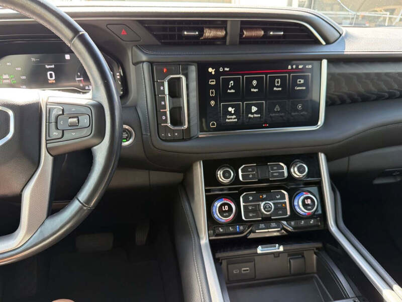2022 GMC Yukon XL Denali
