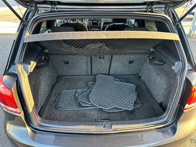 2013 Volkswagen GTI Wolfsburg Edition